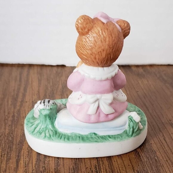 Little Miss Muffet Nursery Rhyme Porcelain Figurine Bronson Collectibles 1994 - Picture 3 of 6